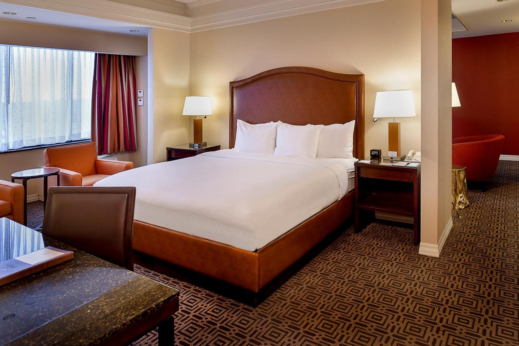 Doubletree By Hilton Hotel St. Louis - Chesterfield Exterior photo